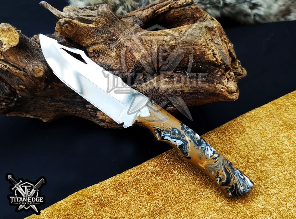 Custom Handcrafted Damascus/Carbon Steel Hunting Knife, 8-Inch Full Tang Skinning Blade, Bushcraft EDC Tool, Resin Handle Camping Tool