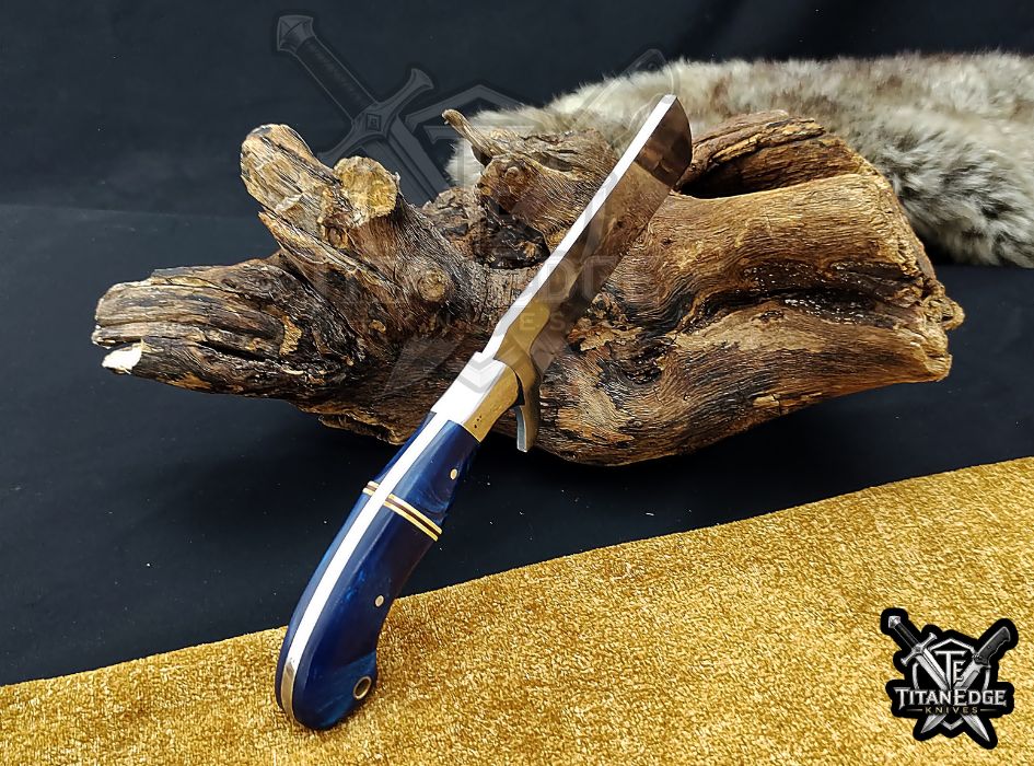 Custom Handcrafted Damascus/Carbon Steel Hunting Knife, 8-Inch Full Tang Skinning Blade, Bushcraft EDC Tool, Wood Handle Camping Tool