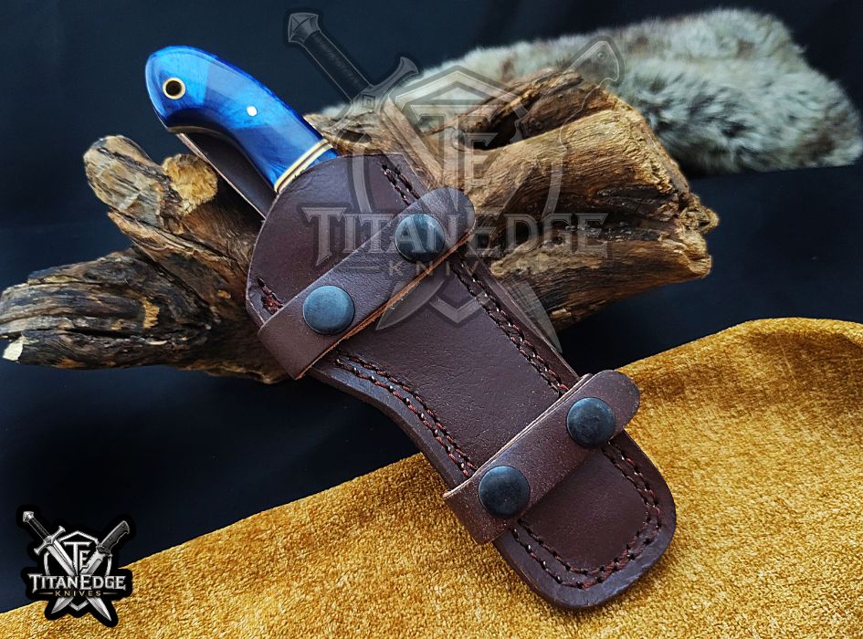 Custom Handcrafted Damascus/Carbon Steel Hunting Knife, 8-Inch Full Tang Skinning Blade, Bushcraft EDC Tool, Wood Handle Camping Tool