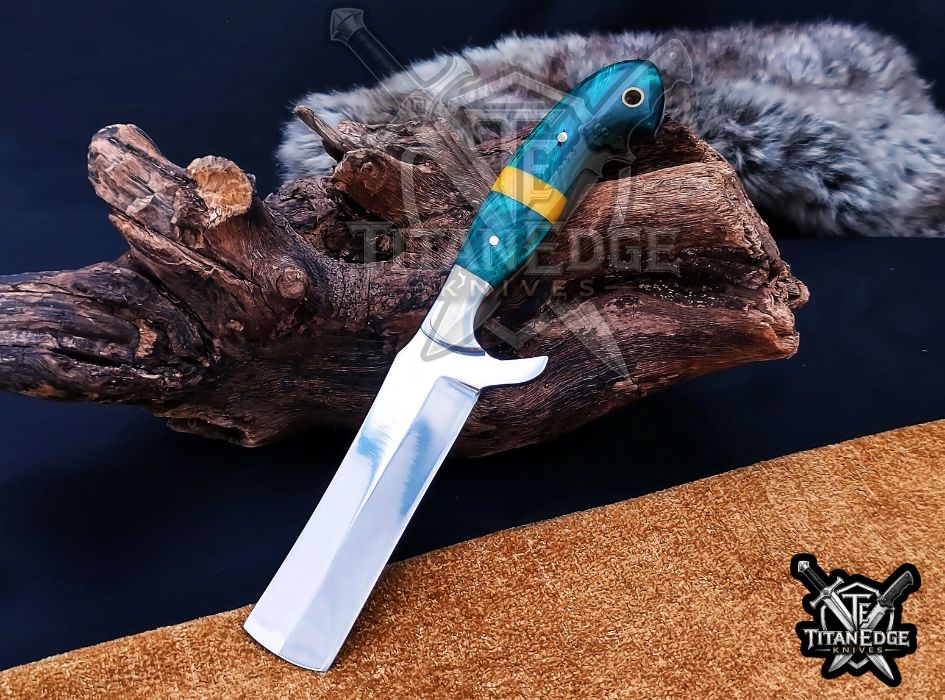 Custom Handcrafted Damascus/Carbon Steel Hunting Knife, 8-Inch Full Tang Skinning Blade, Bushcraft EDC Tool, Wood Handle Camping Tool