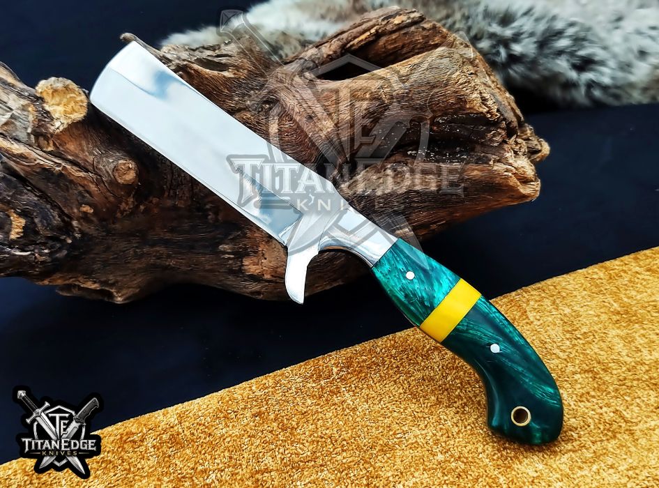 Custom Handcrafted Damascus/Carbon Steel Hunting Knife, 8-Inch Full Tang Skinning Blade, Bushcraft EDC Tool, Wood Handle Camping Tool