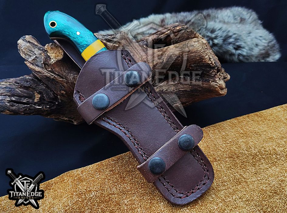 Custom Handcrafted Damascus/Carbon Steel Hunting Knife, 8-Inch Full Tang Skinning Blade, Bushcraft EDC Tool, Wood Handle Camping Tool