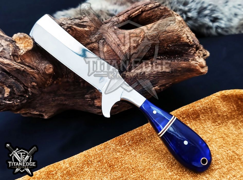 Custom Handcrafted Damascus/Carbon Steel Hunting Knife, 8-Inch Full Tang Skinning Blade, Bushcraft EDC Tool, Resin Handle Camping Tool