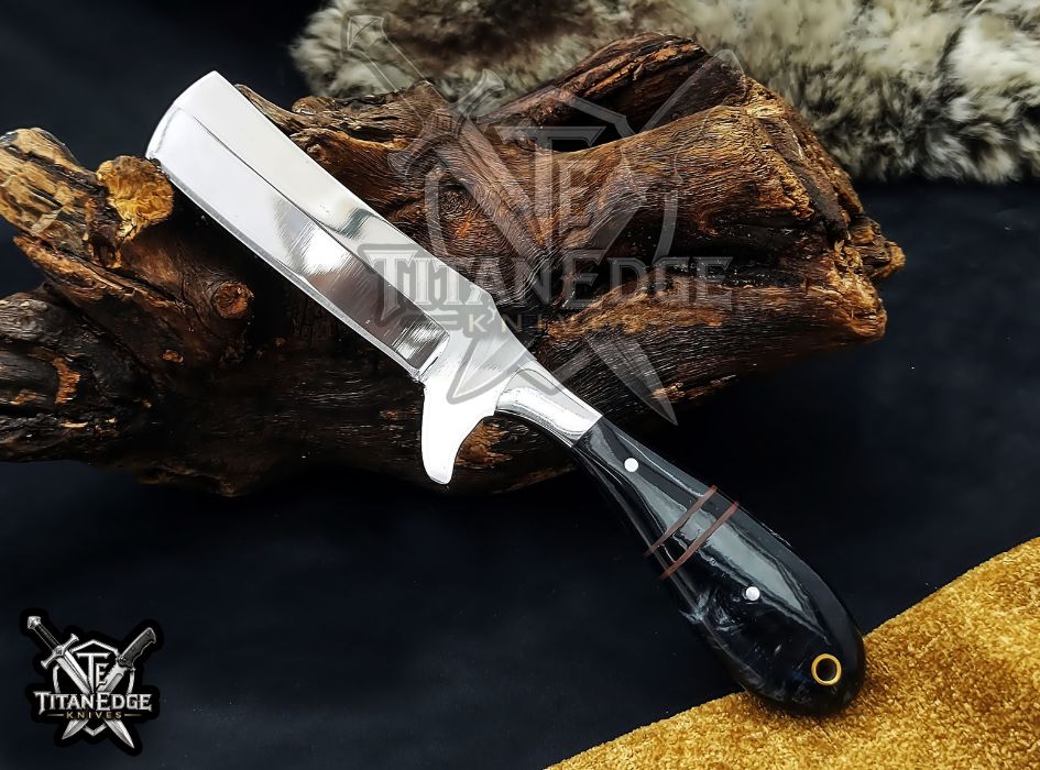 Custom Handcrafted Damascus/Carbon Steel Hunting Knife, 8-Inch Full Tang Skinning Blade, Bushcraft EDC Tool, Resin Handle Camping Tool