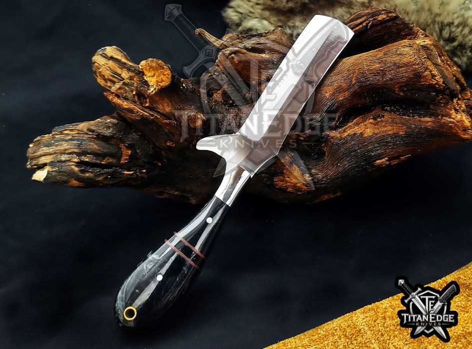 Custom Handcrafted Damascus/Carbon Steel Hunting Knife, 8-Inch Full Tang Skinning Blade, Bushcraft EDC Tool, Resin Handle Camping Tool