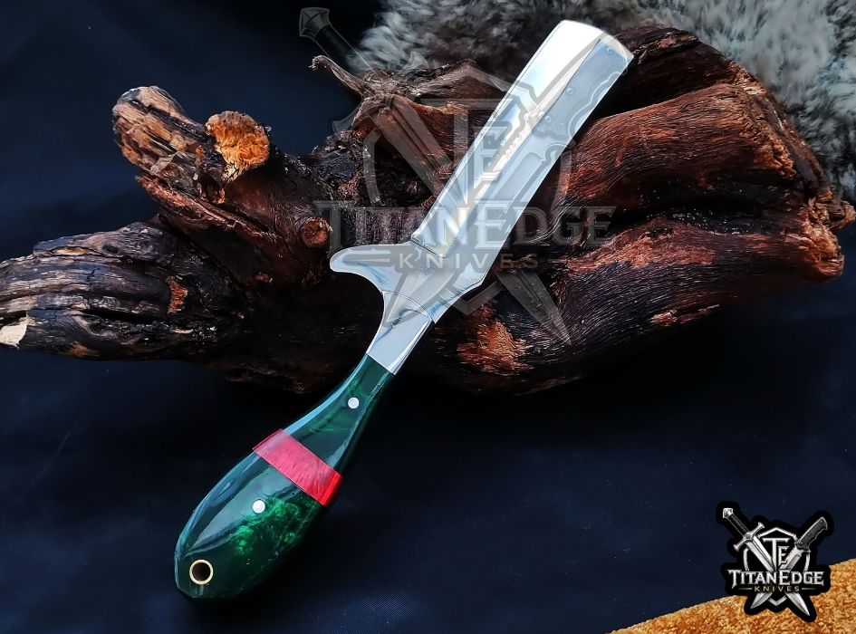 Custom Handcrafted Damascus/Carbon Steel Hunting Knife, 8-Inch Full Tang Skinning Blade, Bushcraft EDC Tool, Resin Handle Camping Tool