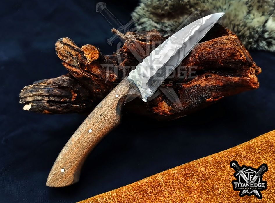 Custom Handcrafted Damascus/Carbon Steel Hunting Knife, 10-Inch Full Tang Skinning Blade, Bushcraft EDC Tool, Wood Handle Camping Tool