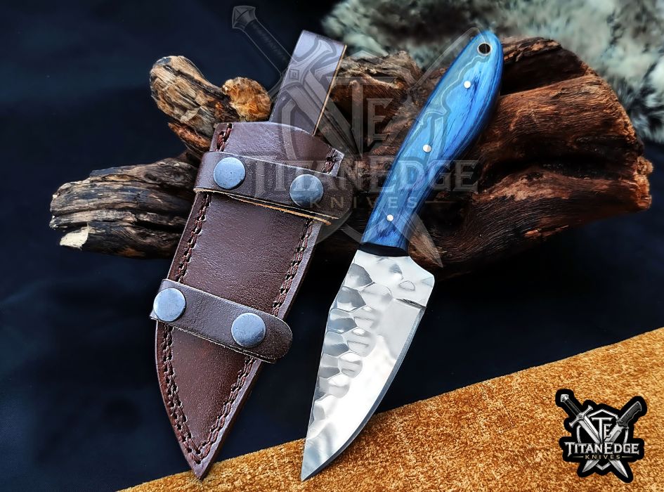 Custom Handcrafted Damascus/Carbon Steel Hunting Knife, 7.75-Inch Full Tang Skinning Blade, Bushcraft EDC Tool, Wood Handle Camping Tool
