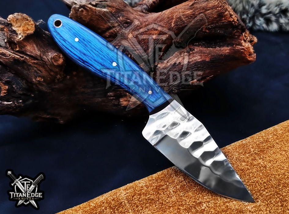 Custom Handcrafted Damascus/Carbon Steel Hunting Knife, 7.75-Inch Full Tang Skinning Blade, Bushcraft EDC Tool, Wood Handle Camping Tool