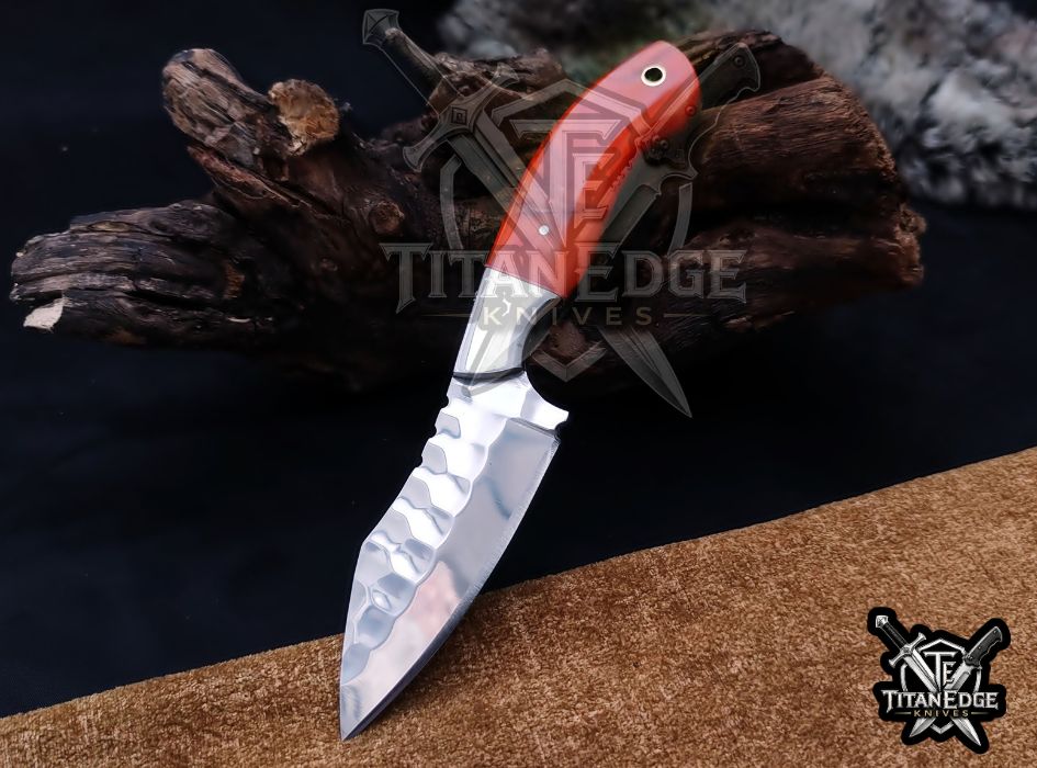 Custom Handcrafted Damascus/Carbon Steel Hunting Knife, 8-Inch Full Tang Skinning Blade, Bushcraft EDC Tool, Resin Handle Camping Tool