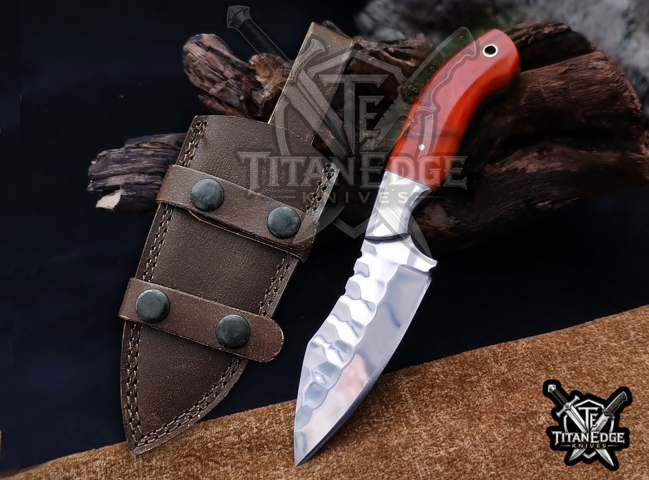 Custom Handcrafted Damascus/Carbon Steel Hunting Knife, 8-Inch Full Tang Skinning Blade, Bushcraft EDC Tool, Resin Handle Camping Tool