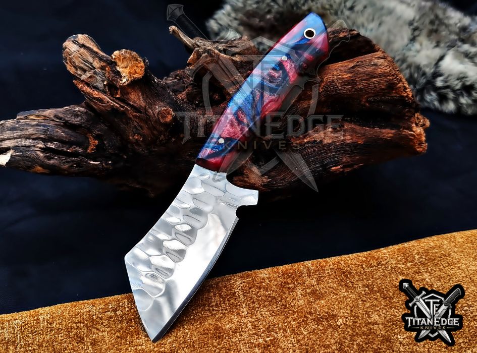 Custom Handcrafted Damascus/Carbon Steel Hunting Knife, 8-Inch Full Tang Skinning Blade, Bushcraft EDC Tool, Resin Handle Camping Tool