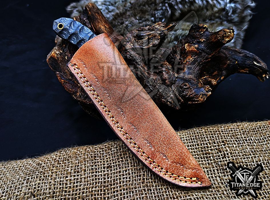 Personalized Handcrafted Damascus Hunting Knife, 8-Inch Full Tang Skinning Blade, Bushcraft EDC Tool, Wood Handle Camping Tool