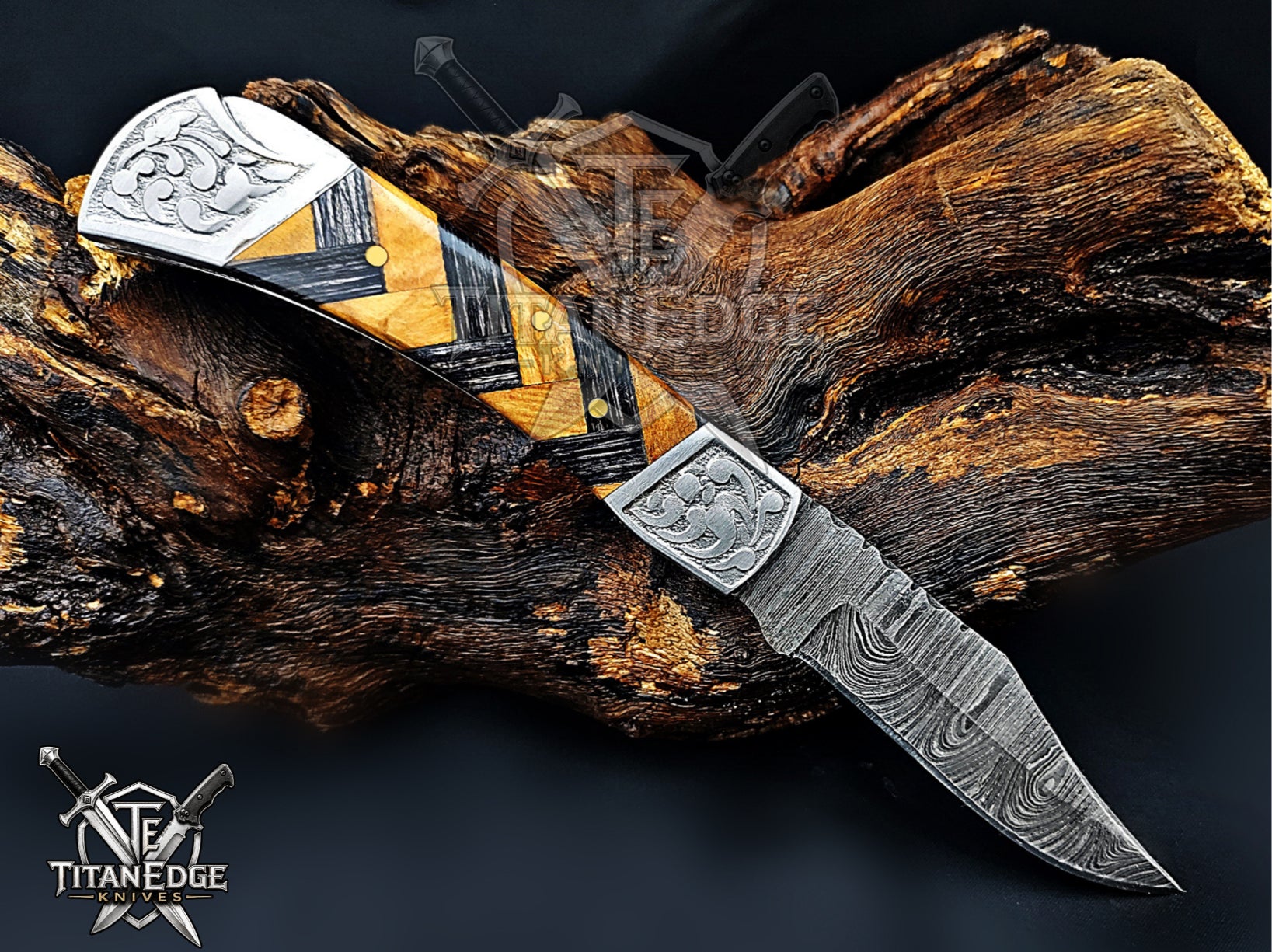 Handmade 7.25" Damascus Steel Pocket Knife, Folding EDC Hunting Knife, Wood Handle, Groomsmen Gift With Leather Sheath