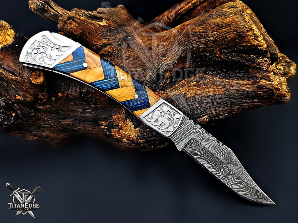Handmade 7.25" Damascus Steel Pocket Knife, Folding EDC Hunting Knife, Wood Handle, Groomsmen Gift With Leather Sheath