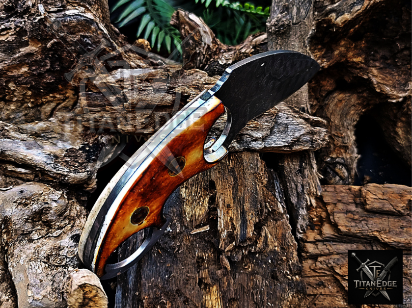 Personalized Handmade Damascus Steel Bowie Knife Hunting Knife: Forged Camping Knife, Gift for Groomsmen With Leather Sheath
