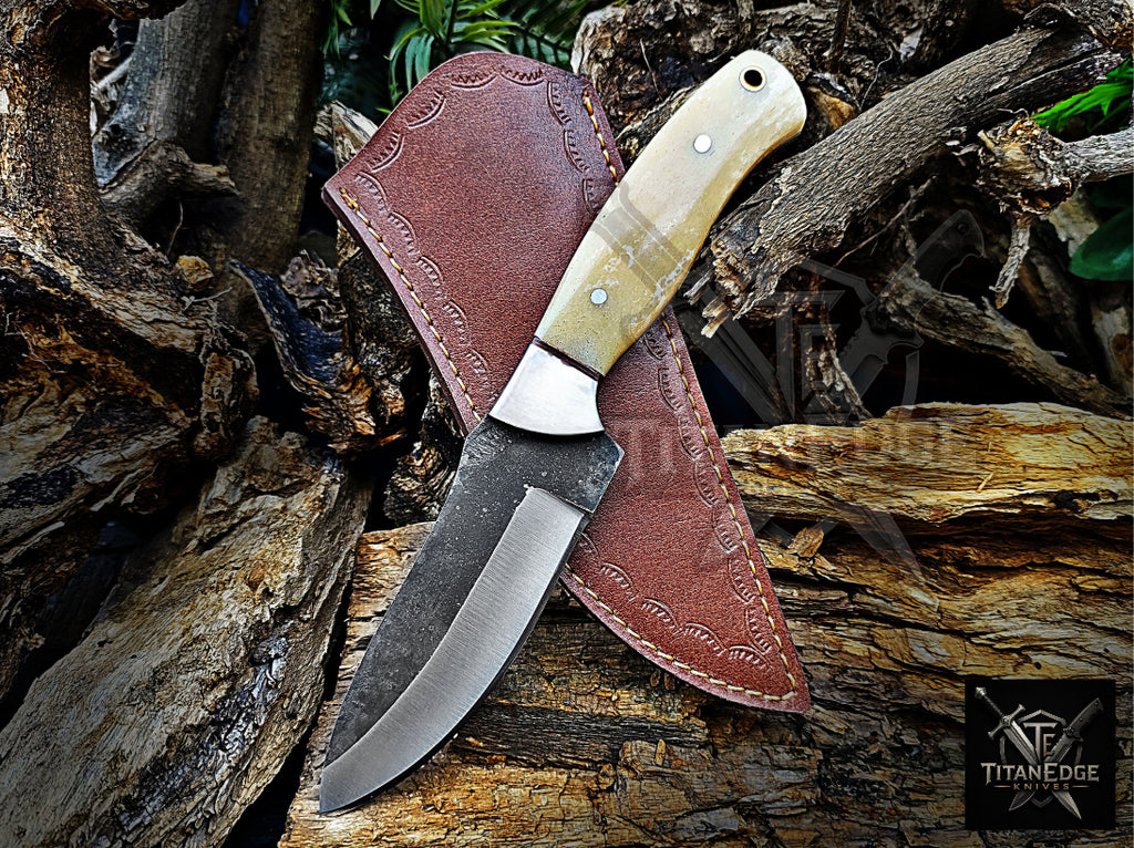 Personalized Handmade Damascus Steel Bowie Knife Hunting Knife: Forged Camping Knife, Gift for Groomsmen With Leather Sheath
