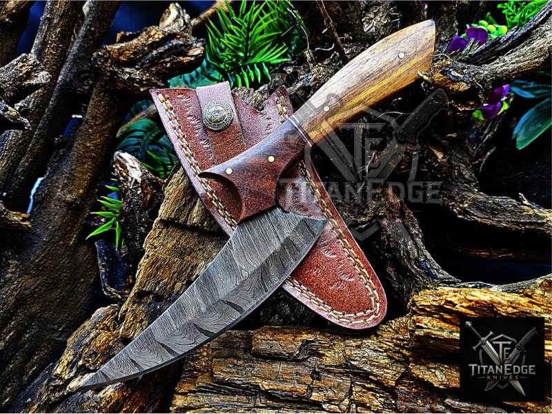 Personalized Handmade Damascus Steel Bowie Knife Hunting Knife: Forged Camping Knife, Gift for Groomsmen With Leather Sheath