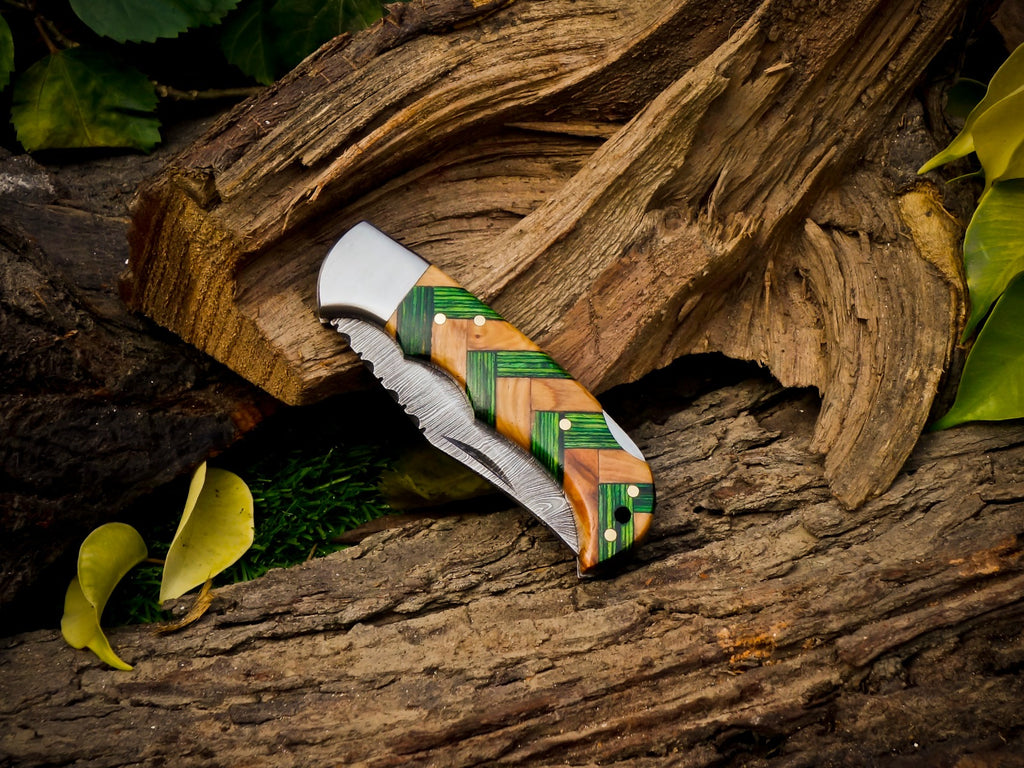 Personalized Handmade 6.75"Damascus Steel Pocket Knife, Folding EDC Hunting Knife, Wood Handle, Groomsmen Gift With Leather Sheath