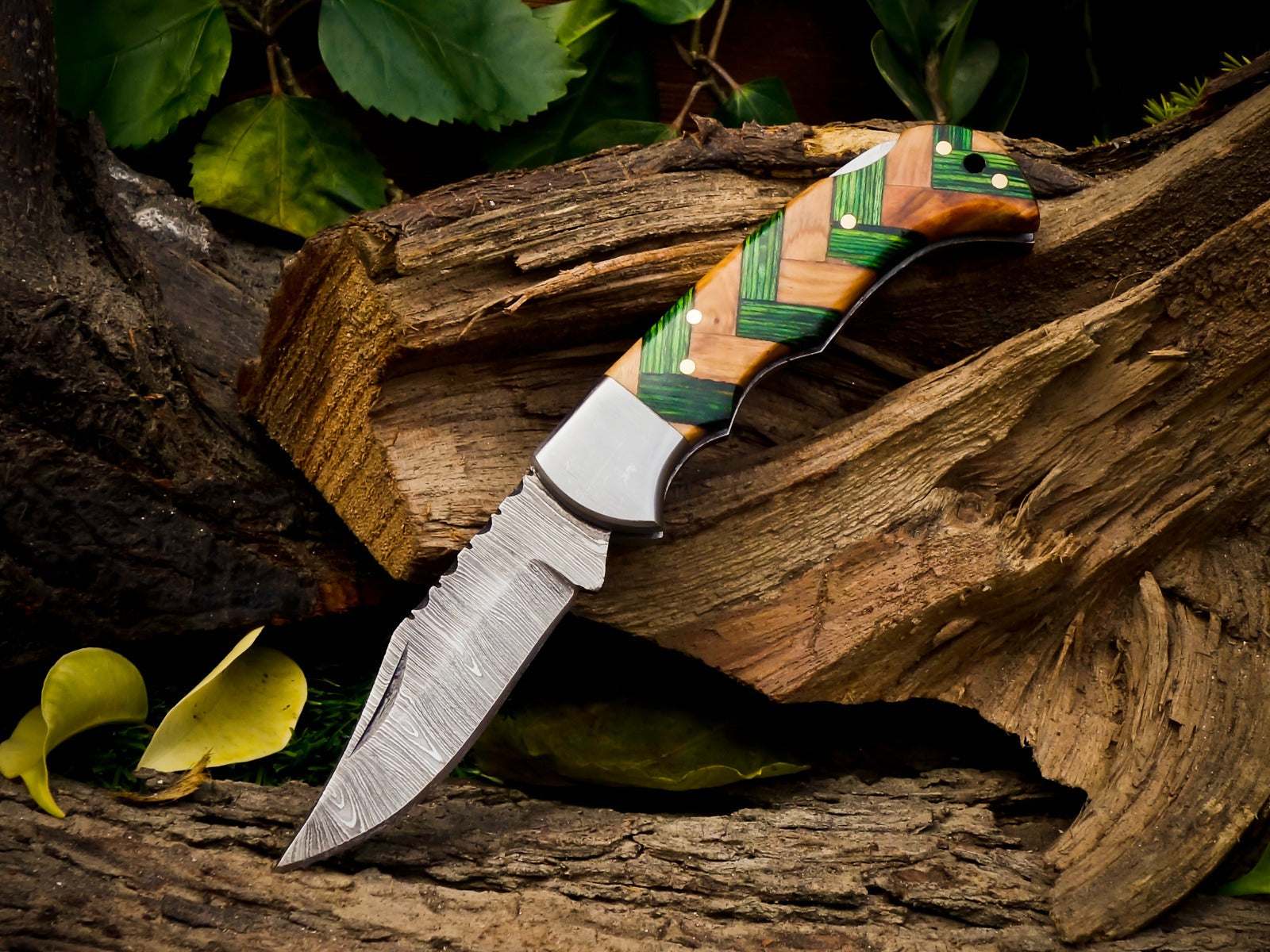 Personalized Handmade 6.75"Damascus Steel Pocket Knife, Folding EDC Hunting Knife, Wood Handle, Groomsmen Gift With Leather Sheath