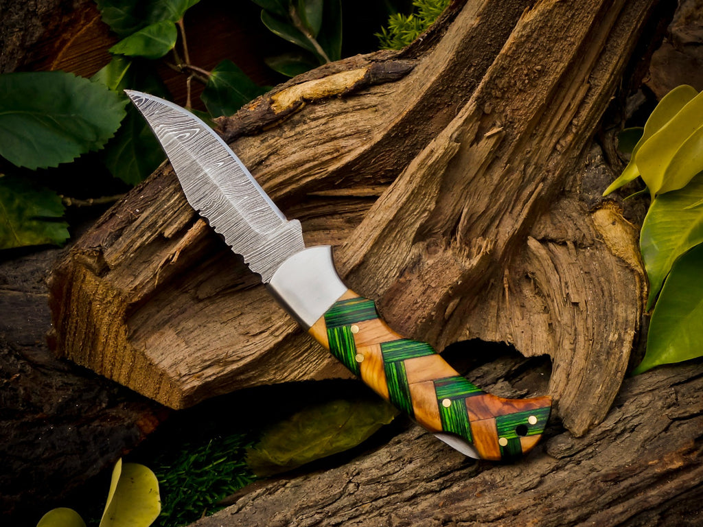 Personalized Handmade 6.75"Damascus Steel Pocket Knife, Folding EDC Hunting Knife, Wood Handle, Groomsmen Gift With Leather Sheath