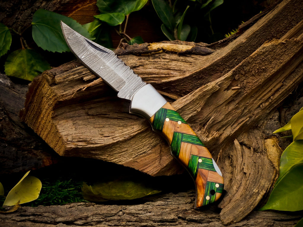 Personalized Handmade 6.75"Damascus Steel Pocket Knife, Folding EDC Hunting Knife, Wood Handle, Groomsmen Gift With Leather Sheath