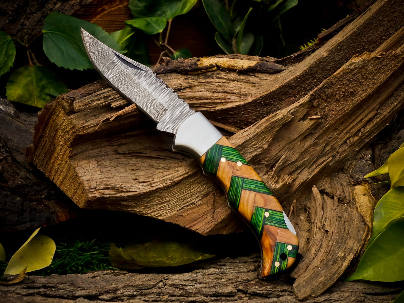 Personalized Handmade 6.75"Damascus Steel Pocket Knife, Folding EDC Hunting Knife, Wood Handle, Groomsmen Gift With Leather Sheath