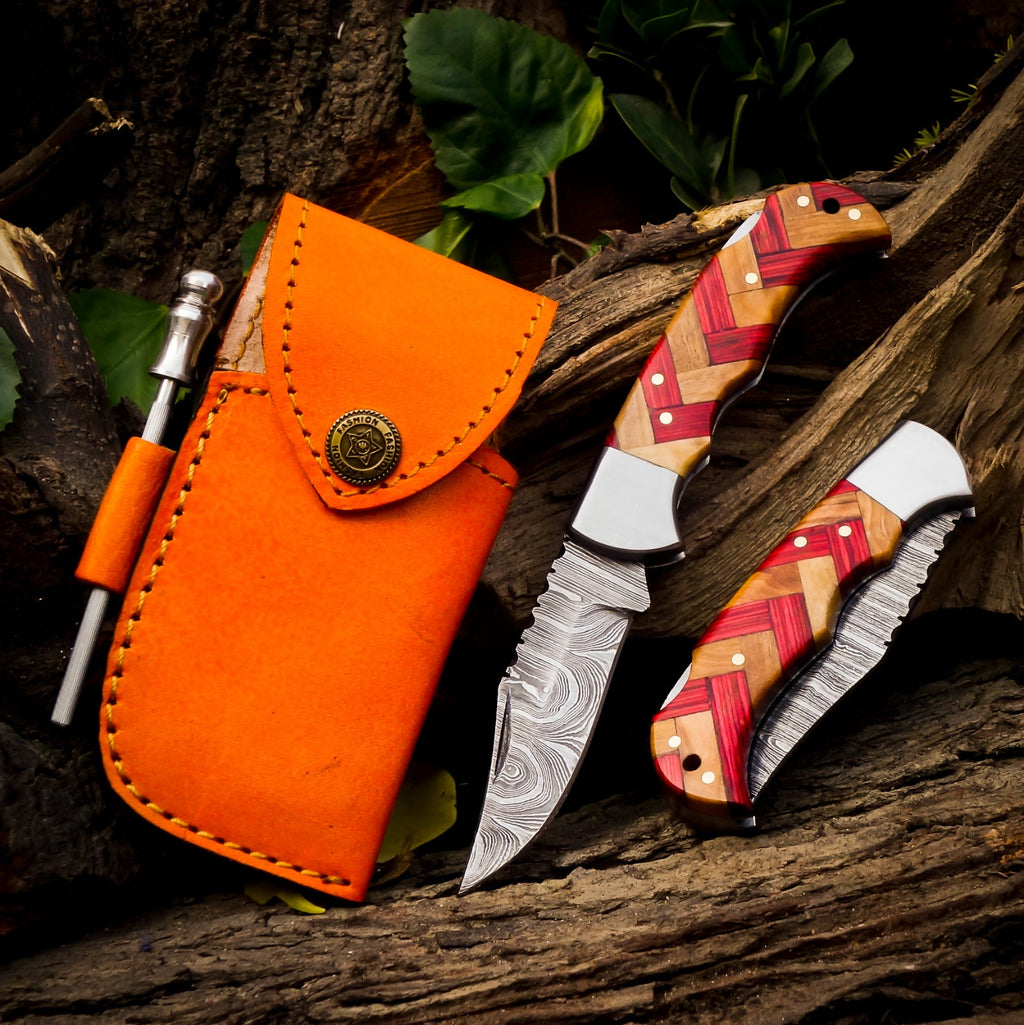 Personalized Handmade 6.75"Damascus Steel Pocket Knife, Folding EDC Hunting Knife, Wood Handle, Groomsmen Gift With Leather Sheath