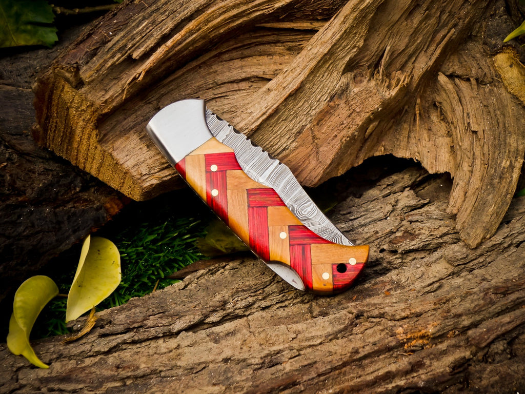 Personalized Handmade 6.75"Damascus Steel Pocket Knife, Folding EDC Hunting Knife, Wood Handle, Groomsmen Gift With Leather Sheath