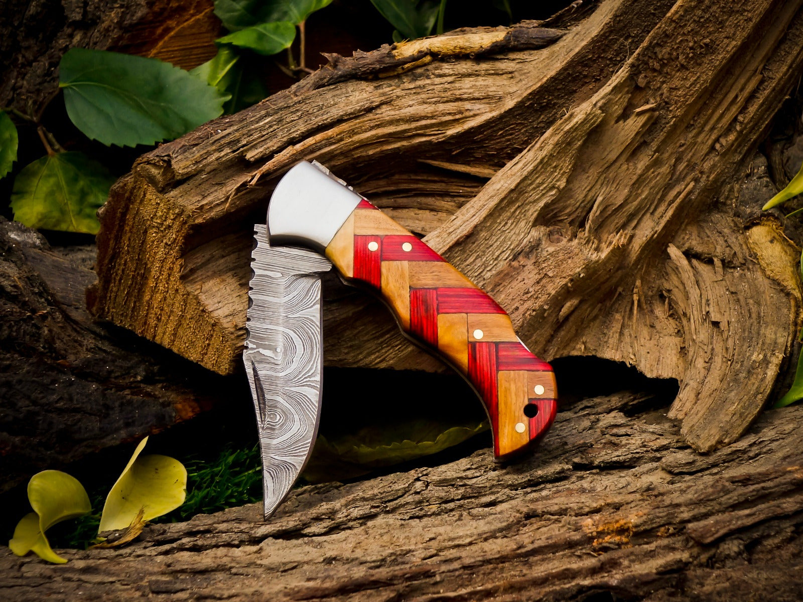 Personalized Handmade 6.75"Damascus Steel Pocket Knife, Folding EDC Hunting Knife, Wood Handle, Groomsmen Gift With Leather Sheath