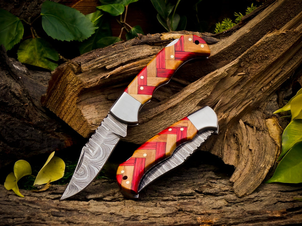 Personalized Handmade 6.75"Damascus Steel Pocket Knife, Folding EDC Hunting Knife, Wood Handle, Groomsmen Gift With Leather Sheath