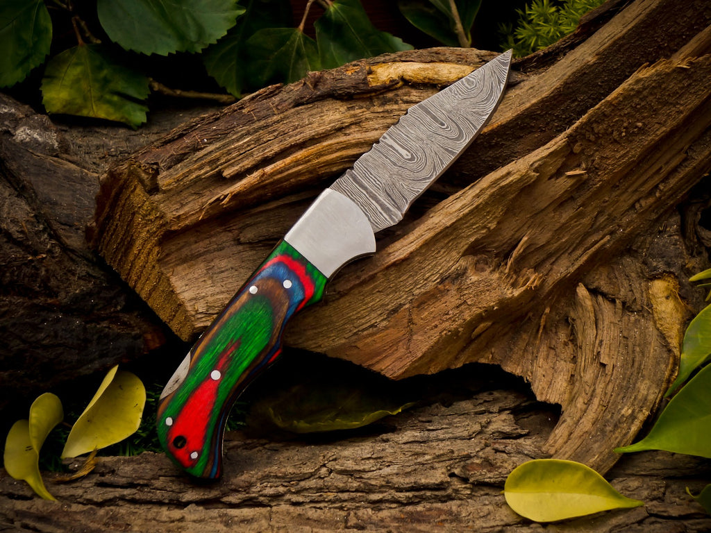 Personalized Handmade 6.75"Damascus Steel Pocket Knife, Folding EDC Hunting Knife, Wood Handle, Groomsmen Gift With Leather Sheath