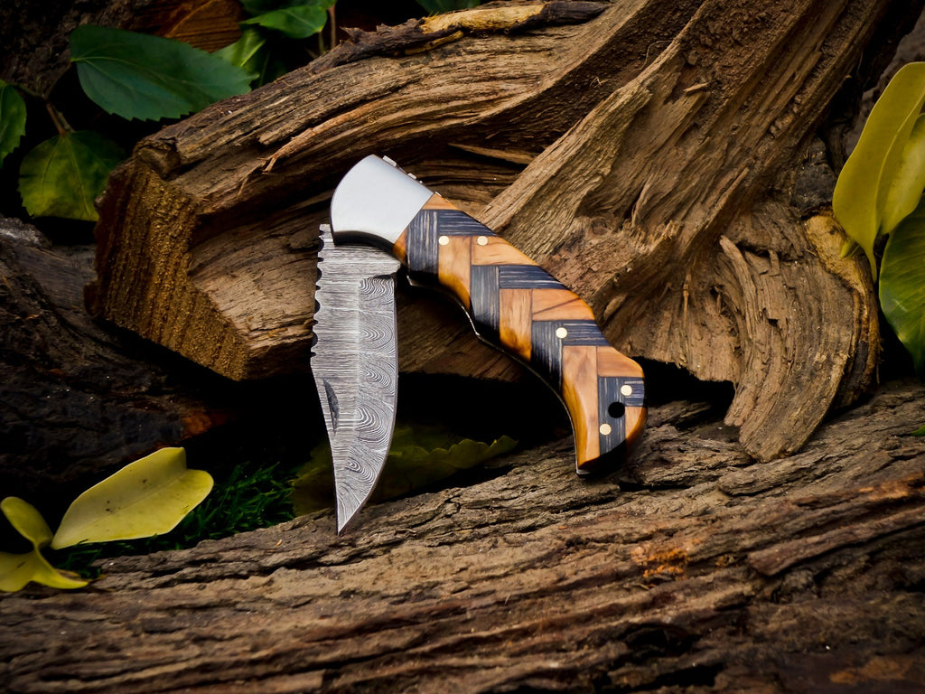 Personalized Handmade 6.75"Damascus Steel Pocket Knife, Folding EDC Hunting Knife, Wood and Resin Handle, Groomsmen Gift With Leather Sheath (Copy)