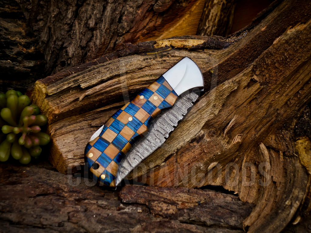 Personalized Handmade 6.75"Damascus Steel Pocket Knife, Folding EDC Hunting Knife, Wood Handle, Groomsmen Gift With Leather Sheath