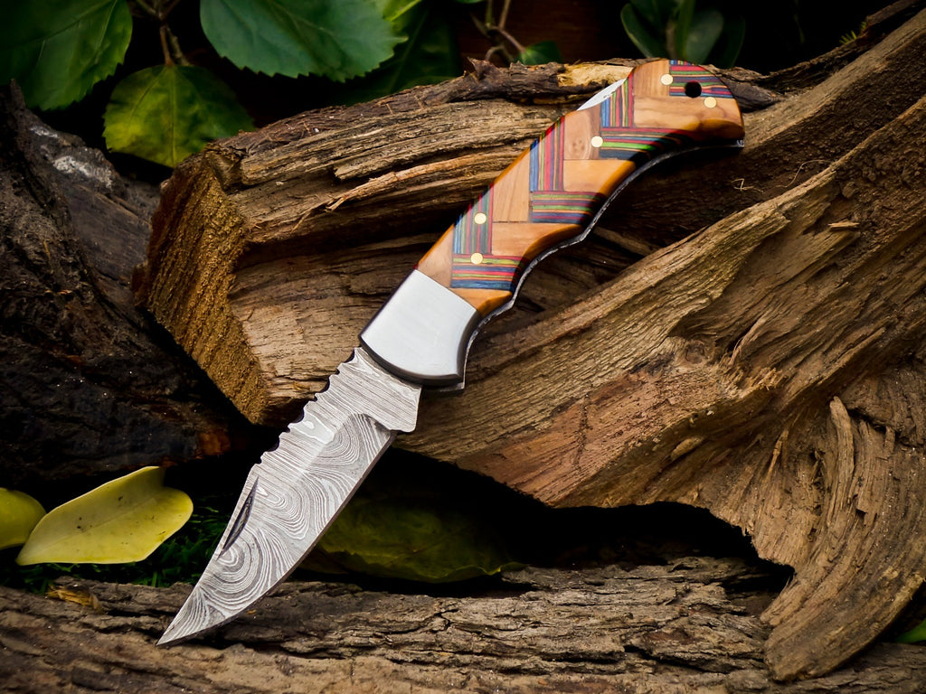 Personalized Handmade 6.75"Damascus Steel Pocket Knife, Folding EDC Hunting Knife, Resin Handle, Groomsmen Gift With Leather Sheath