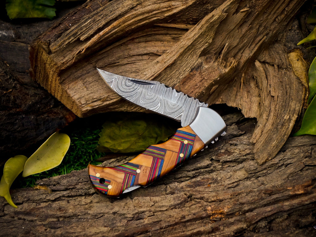 Personalized Handmade 6.75"Damascus Steel Pocket Knife, Folding EDC Hunting Knife, Resin Handle, Groomsmen Gift With Leather Sheath