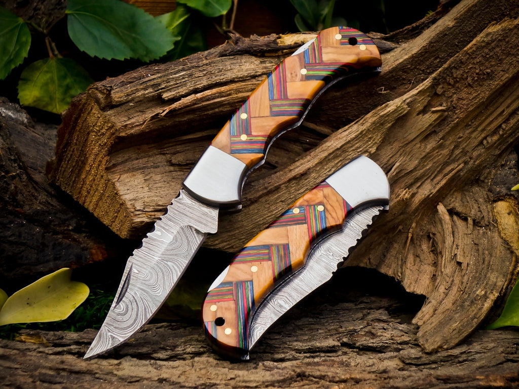 Personalized Handmade 6.75"Damascus Steel Pocket Knife, Folding EDC Hunting Knife, Resin Handle, Groomsmen Gift With Leather Sheath