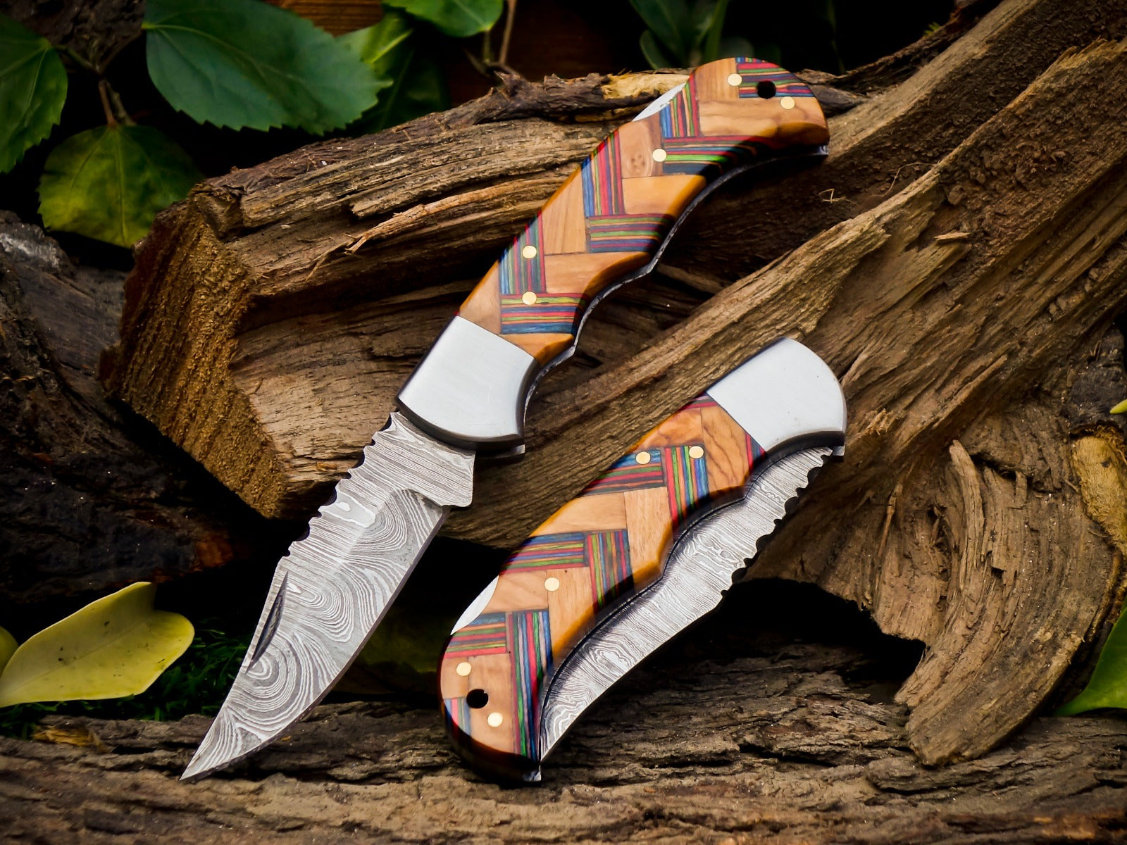 Personalized Handmade 6.75"Damascus Steel Pocket Knife, Folding EDC Hunting Knife, Resin Handle, Groomsmen Gift With Leather Sheath