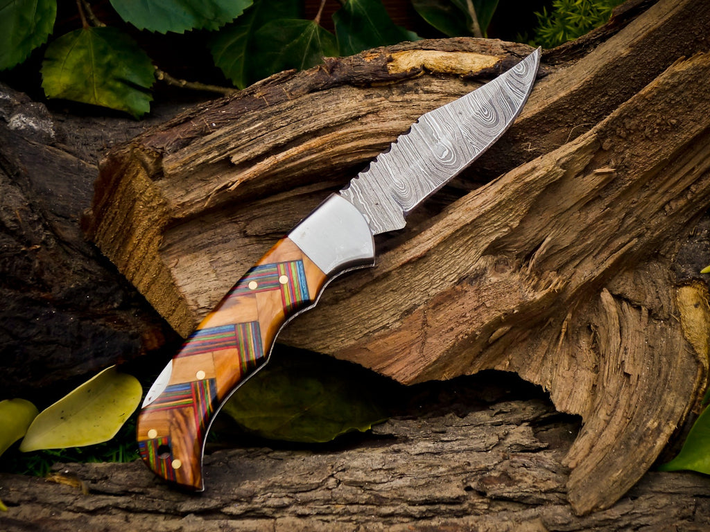 Personalized Handmade 6.75"Damascus Steel Pocket Knife, Folding EDC Hunting Knife, Resin Handle, Groomsmen Gift With Leather Sheath