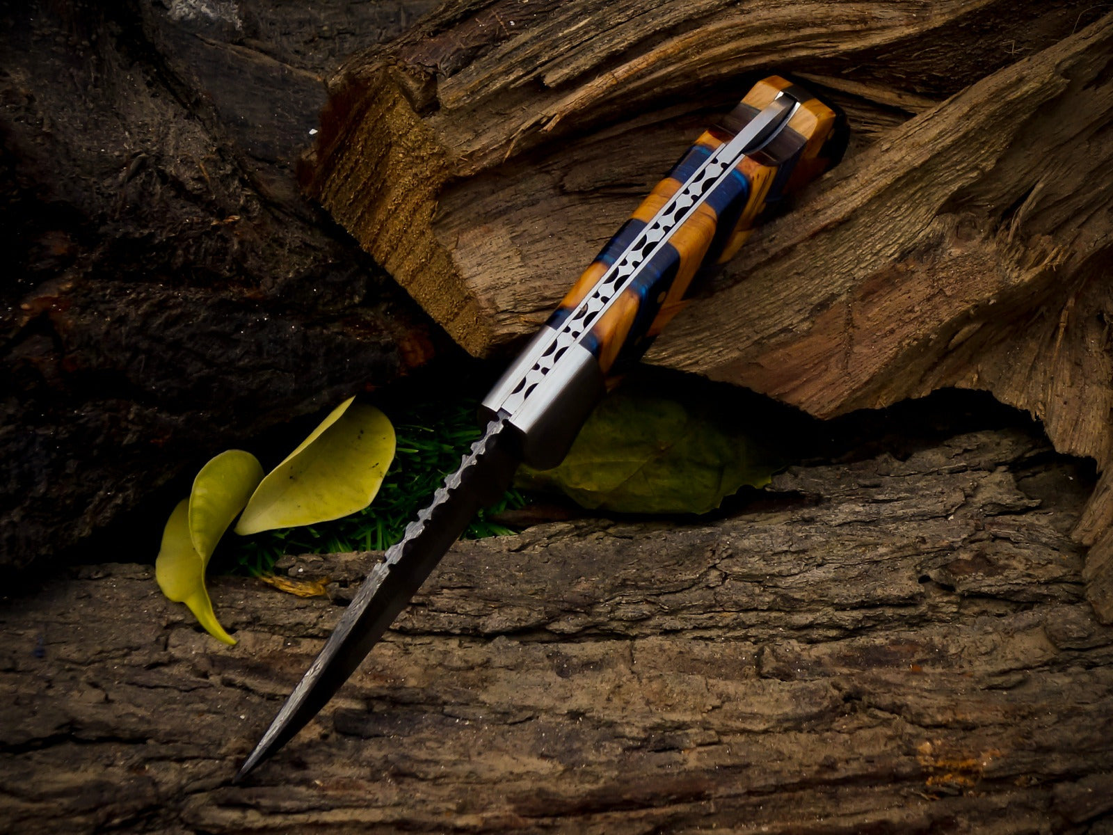 Personalized Handmade 6.75"Damascus Steel Pocket Knife, Folding EDC Hunting Knife, Resin Handle, Groomsmen Gift With Leather Sheath