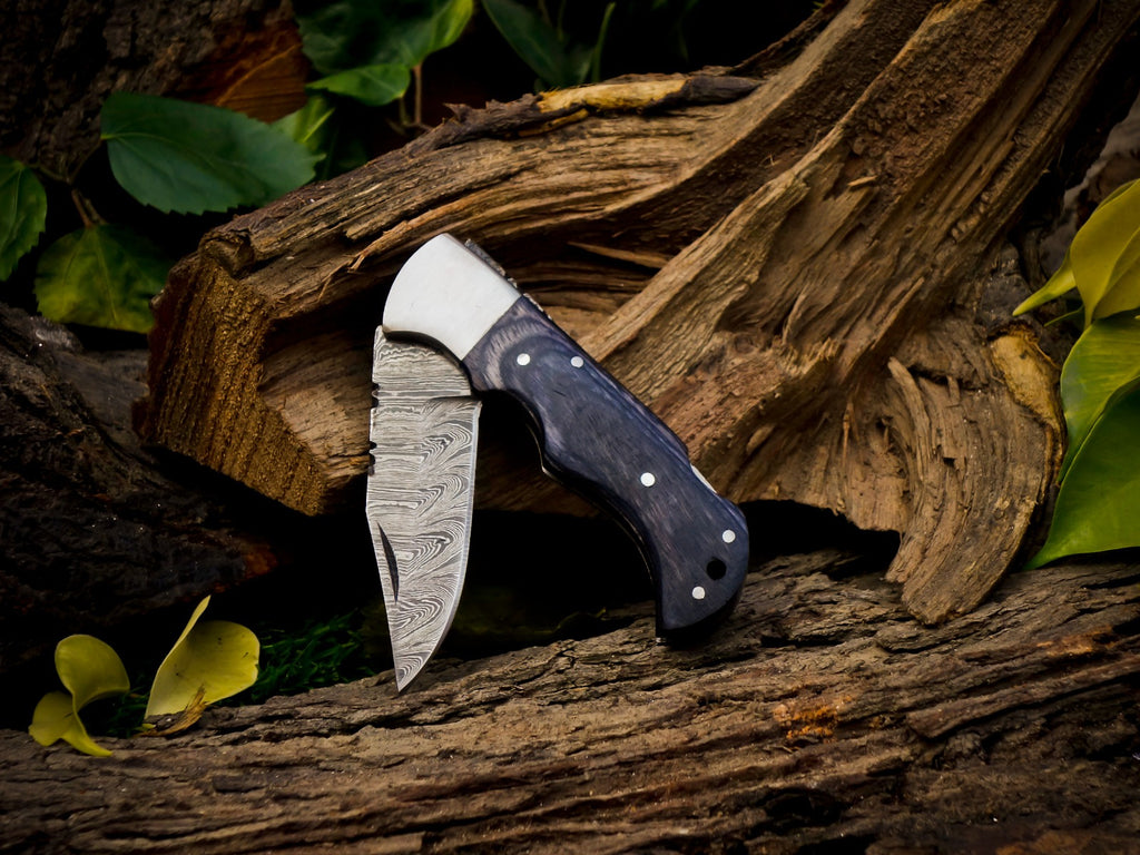 Personalized Handmade 6.75"Damascus Steel Pocket Knife, Folding EDC Hunting Knife, Wood Handle, Groomsmen Gift With Leather Sheath