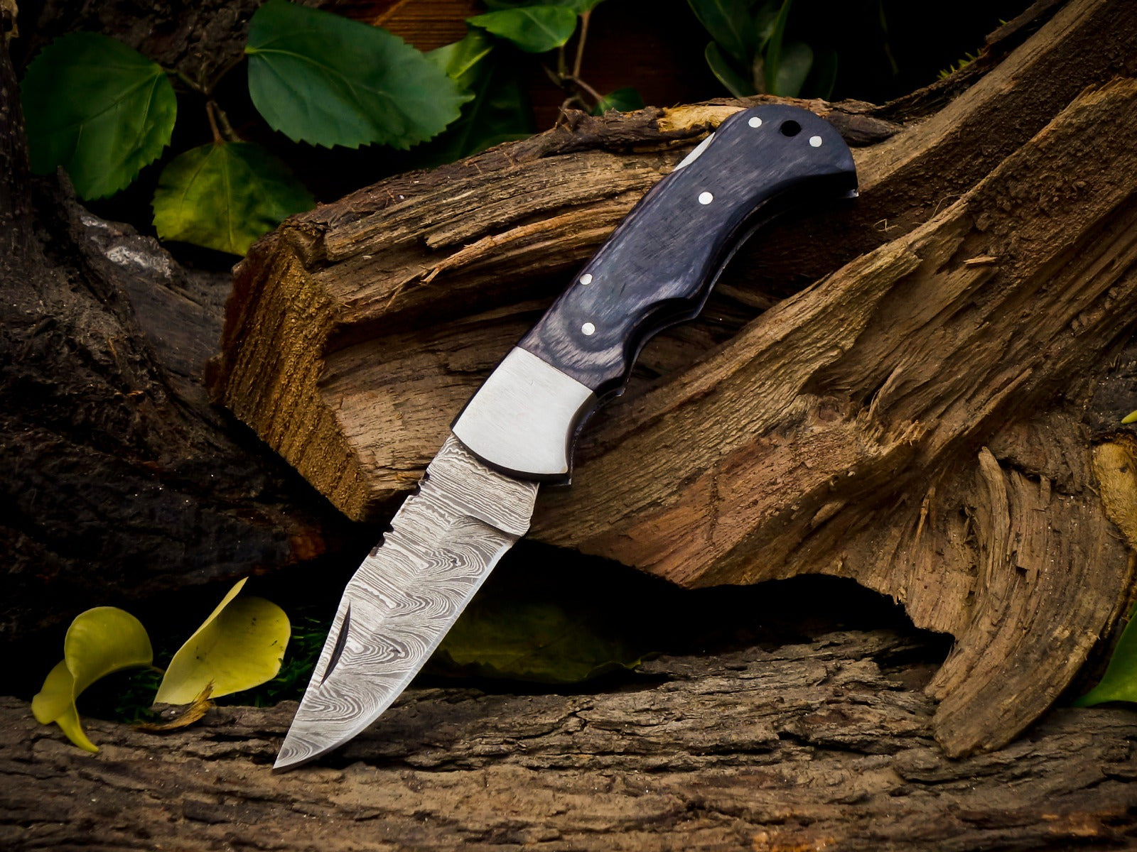 Personalized Handmade 6.75"Damascus Steel Pocket Knife, Folding EDC Hunting Knife, Wood Handle, Groomsmen Gift With Leather Sheath