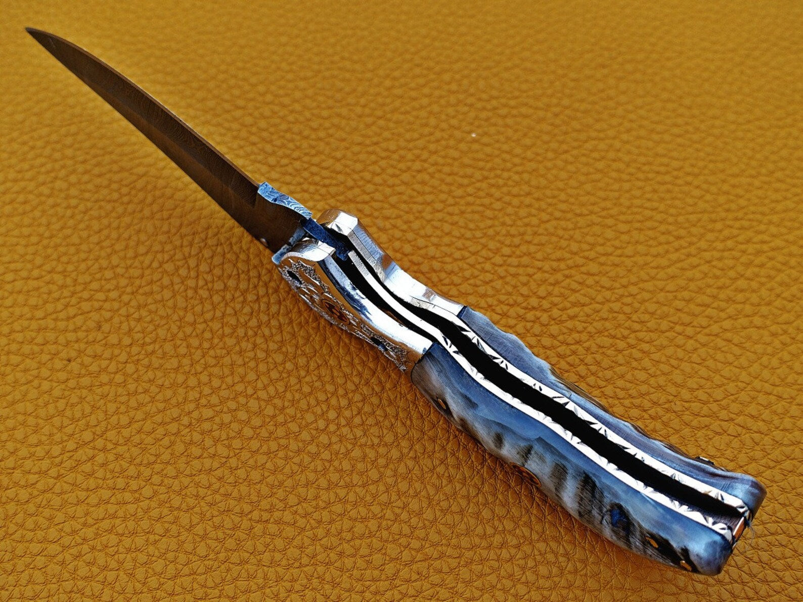 Custom Hand Forged Damascus knife with Ram handle with Leather Cover Camping Hunting Folding Knife Liner lock