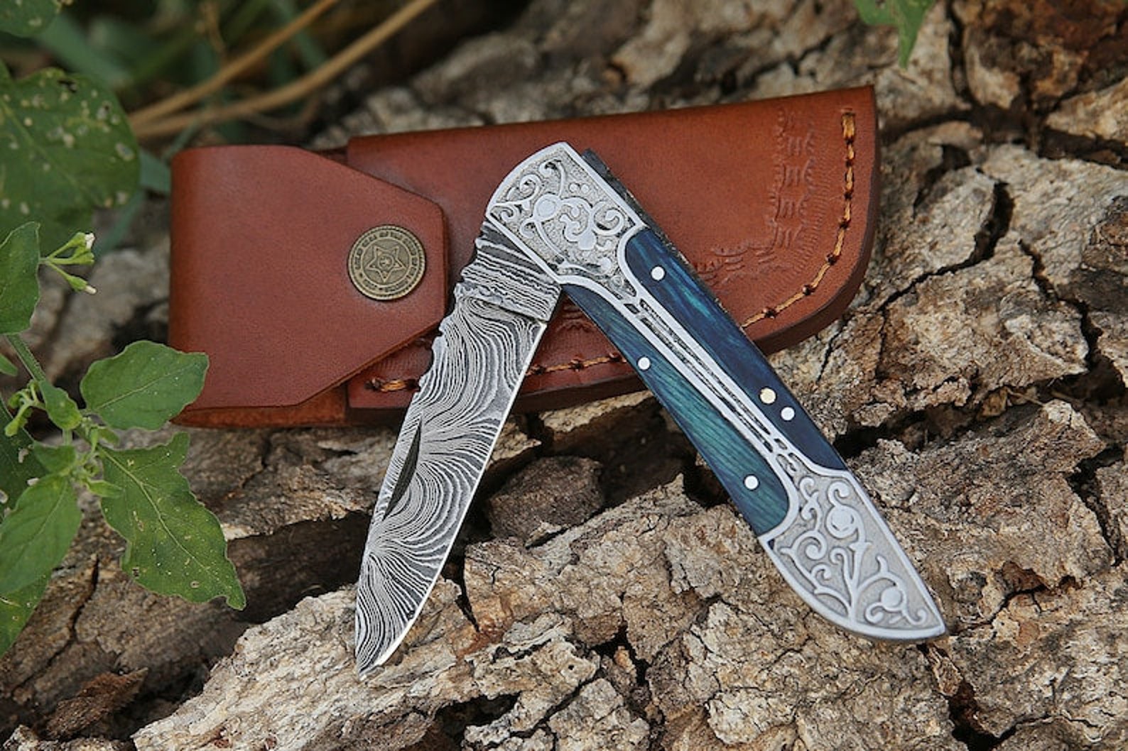 Handmade Damascus Pocket Knife Folding Knife For Men Gift For Father Camping Knife Pocket Knife For Women Gift For Fiancé Gift for Wife
