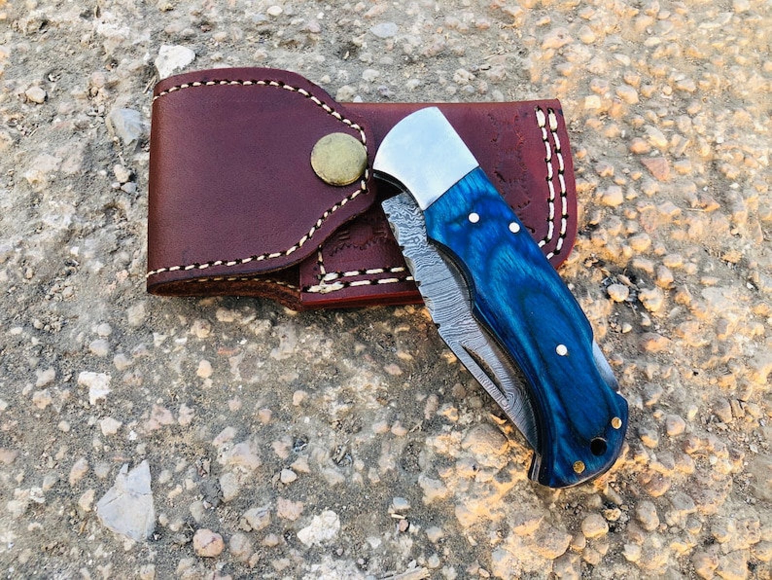 Handmade Damascus Pocket Knife Folding Knife For Men Gift For Father Camping Knife Pocket Knife For Women Gift For Fiancé Gift for Wife