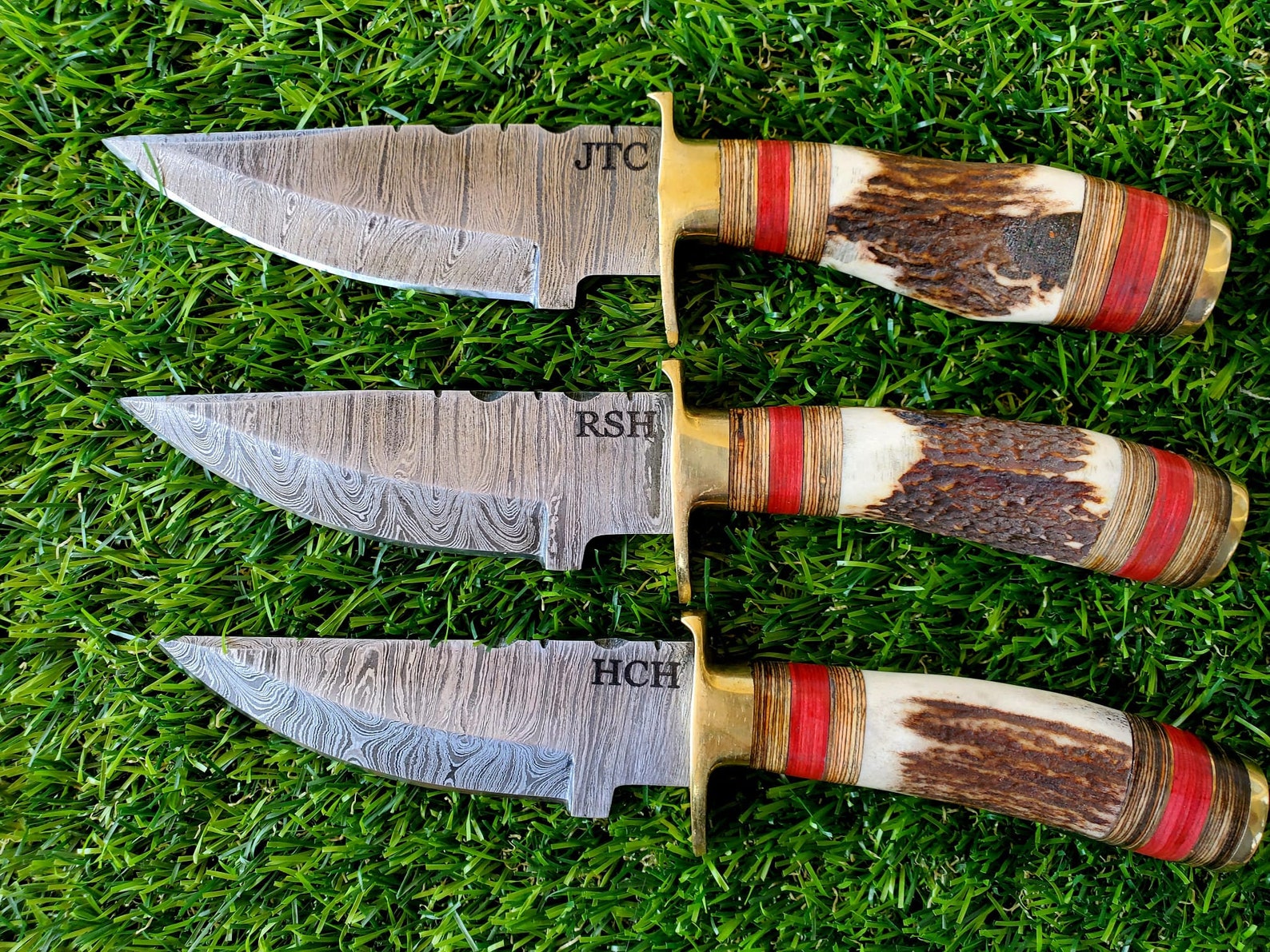 Personalized Set of Groomsmen Damascus Steel Hunting knife Handle Deer Antler