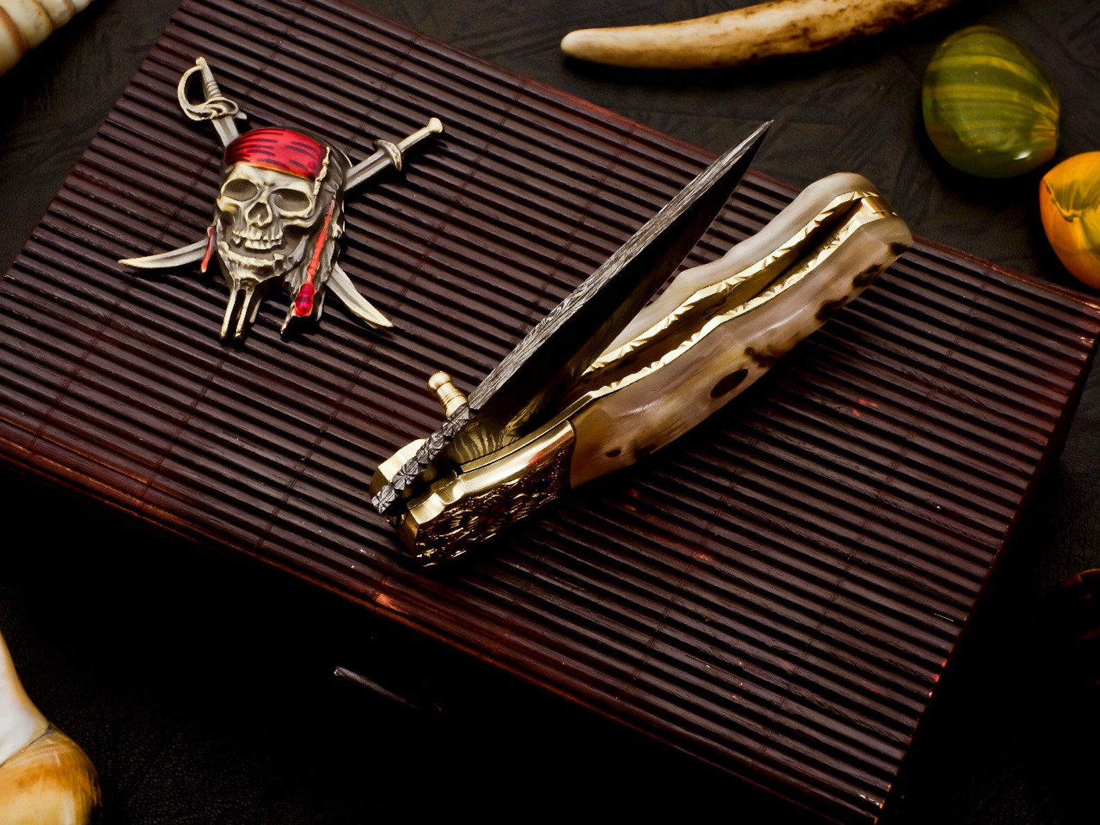 Custom Hand Forged Damascus knife Ram Horn handle with Leather Cover Camping Hunting Folding Knife