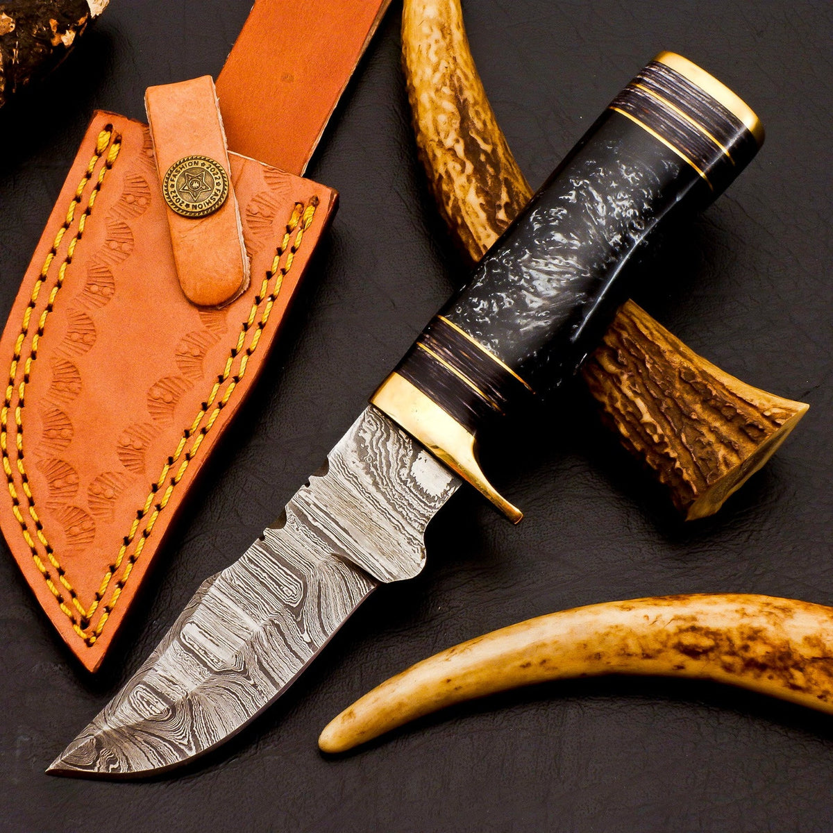Personalized Damascus knife Gift Forged DAMASCUS Steel Hunting Knife With hard wood Handle, Gift for him, Outdoor Knife gift