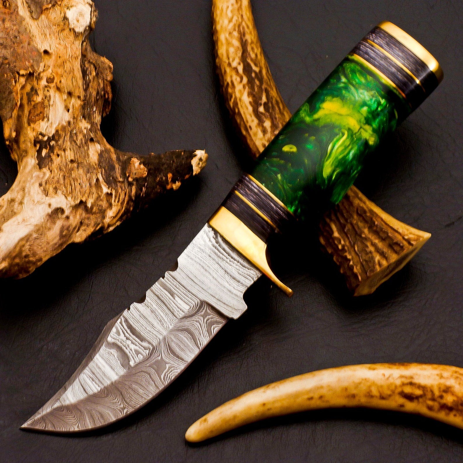 Personalized Damascus knife Gift Forged DAMASCUS Steel Hunting Knife With hard wood Handle, Gift for him, Outdoor Knife gift