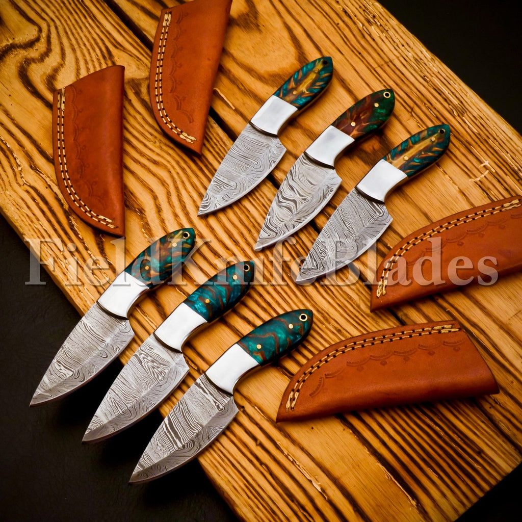 Personalized Set for Groomsmen Damascus Steel Hunting knife Handle Resin